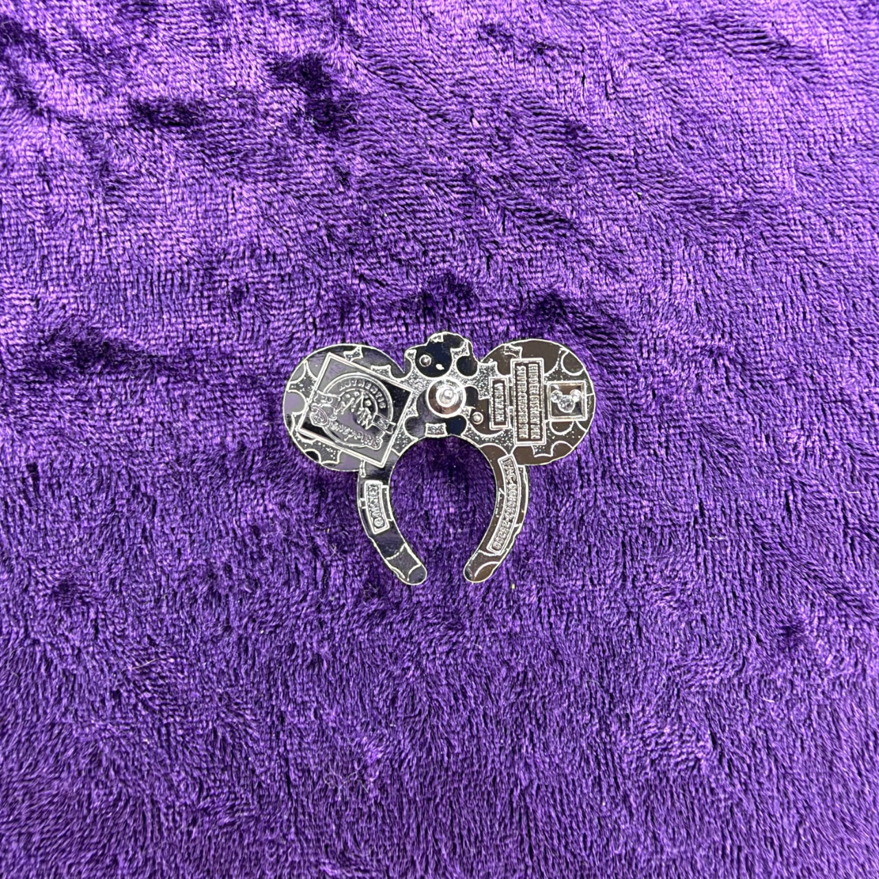 Hatbox Ghost Ear Headband Super Chaser Pin | WDW 2026 Wave A Mystery