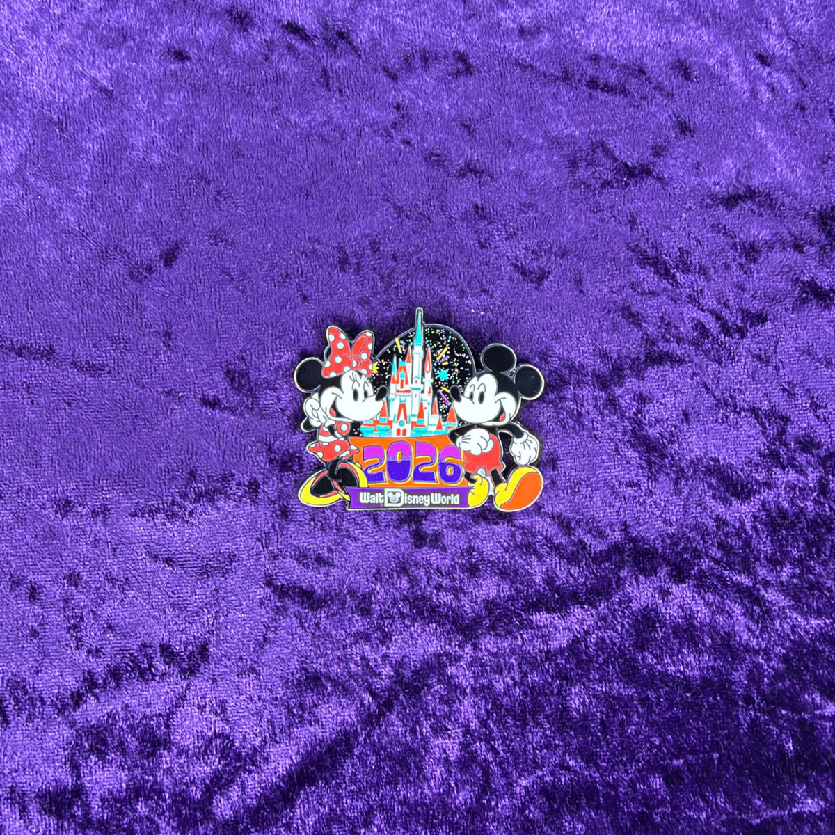Mickey & Minnie 2026 Dated Walt Disney World Pin | Original Card