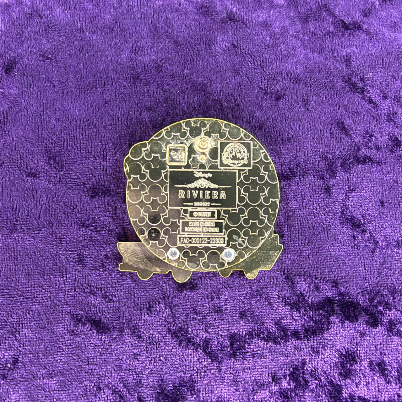Disney’s Riviera Resort Mickey & Minnie Mouse Pin | Original Card