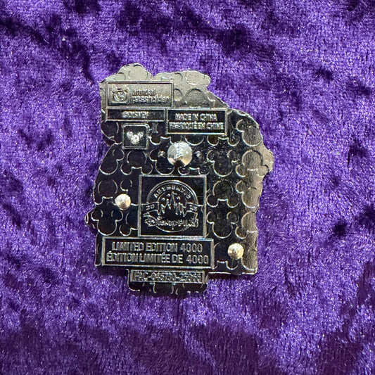 Hatbox Ghost Haunted Mansion Passholder Pin | Walt Disney World Limited Edition 4000