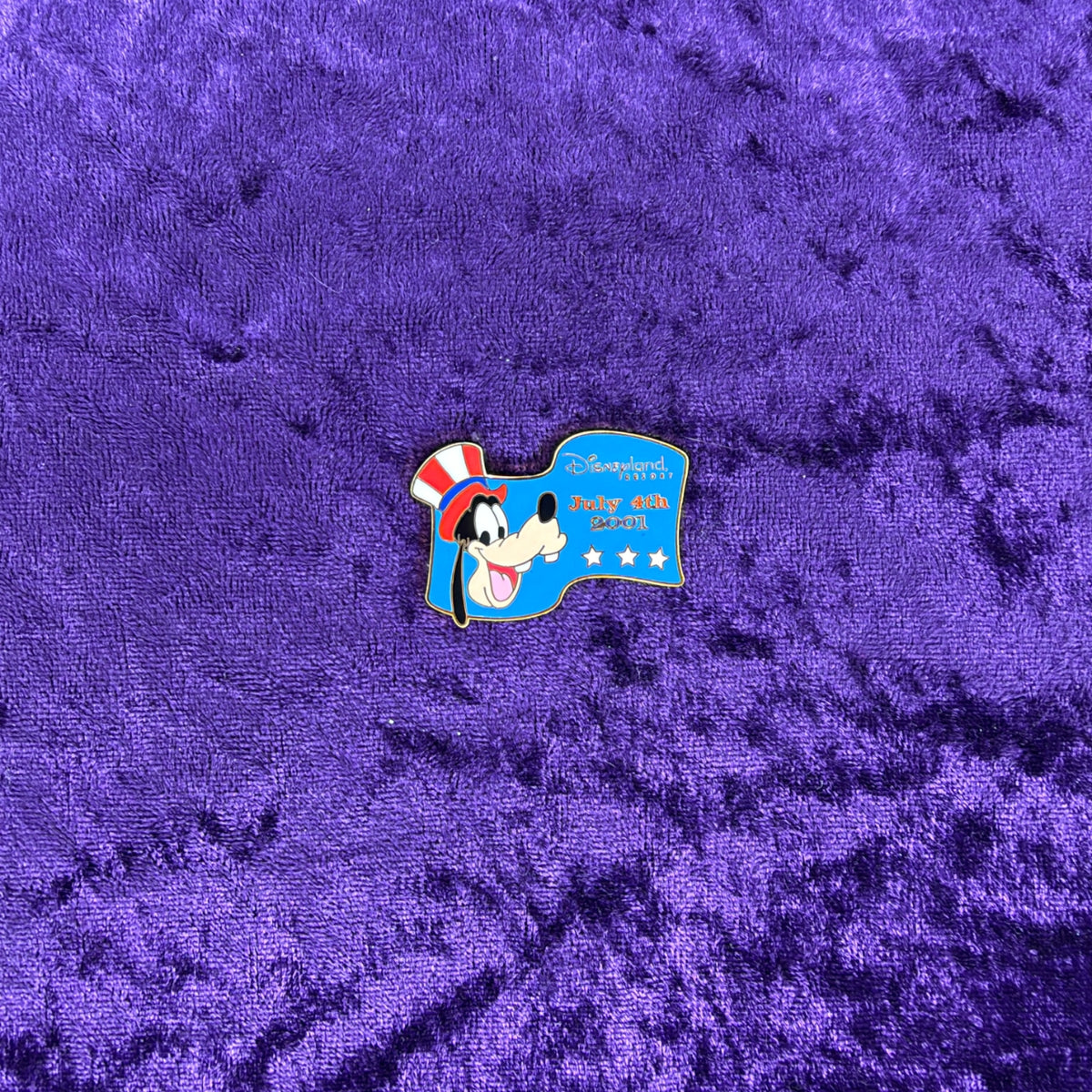 Goofy July 4th 2001 Disneyland Resort Pin | Cast Exclusive | Patriotic American Flag