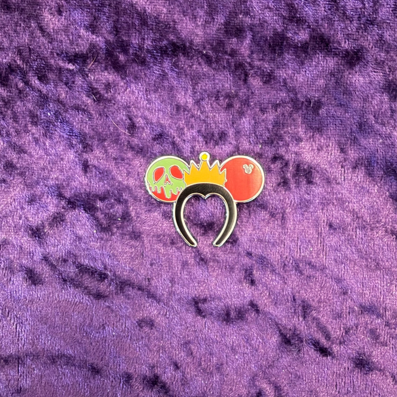 The Evil Queen Headband Pin | Disneyland Resort 2026 Wave A Hidden Disney
